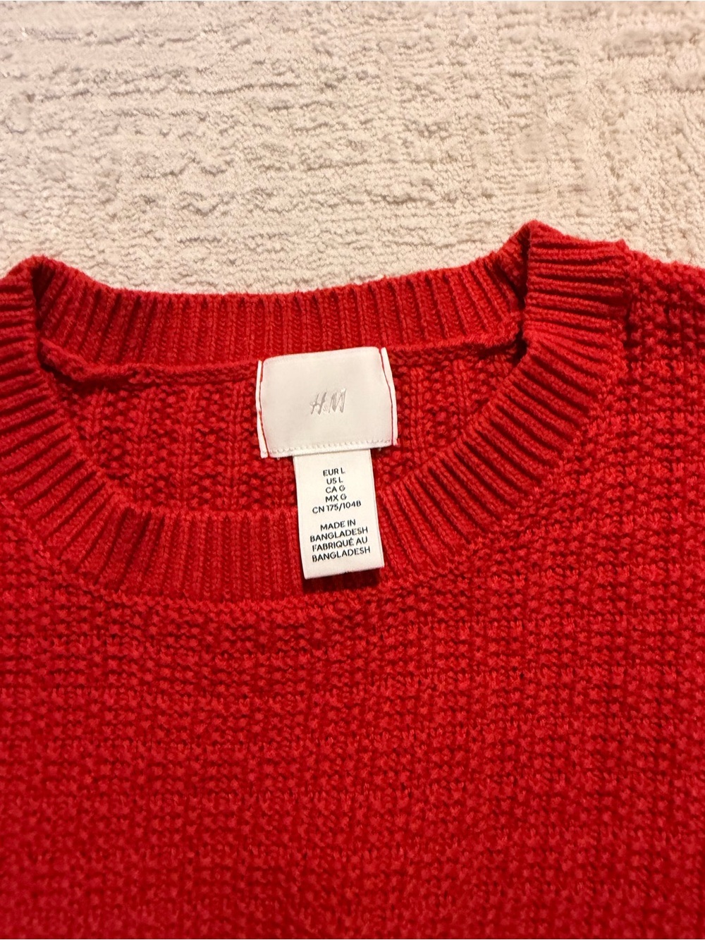 H&M Red Chunky Knit Crewneck Sweater with Gold Accents - Picture 3 of 3